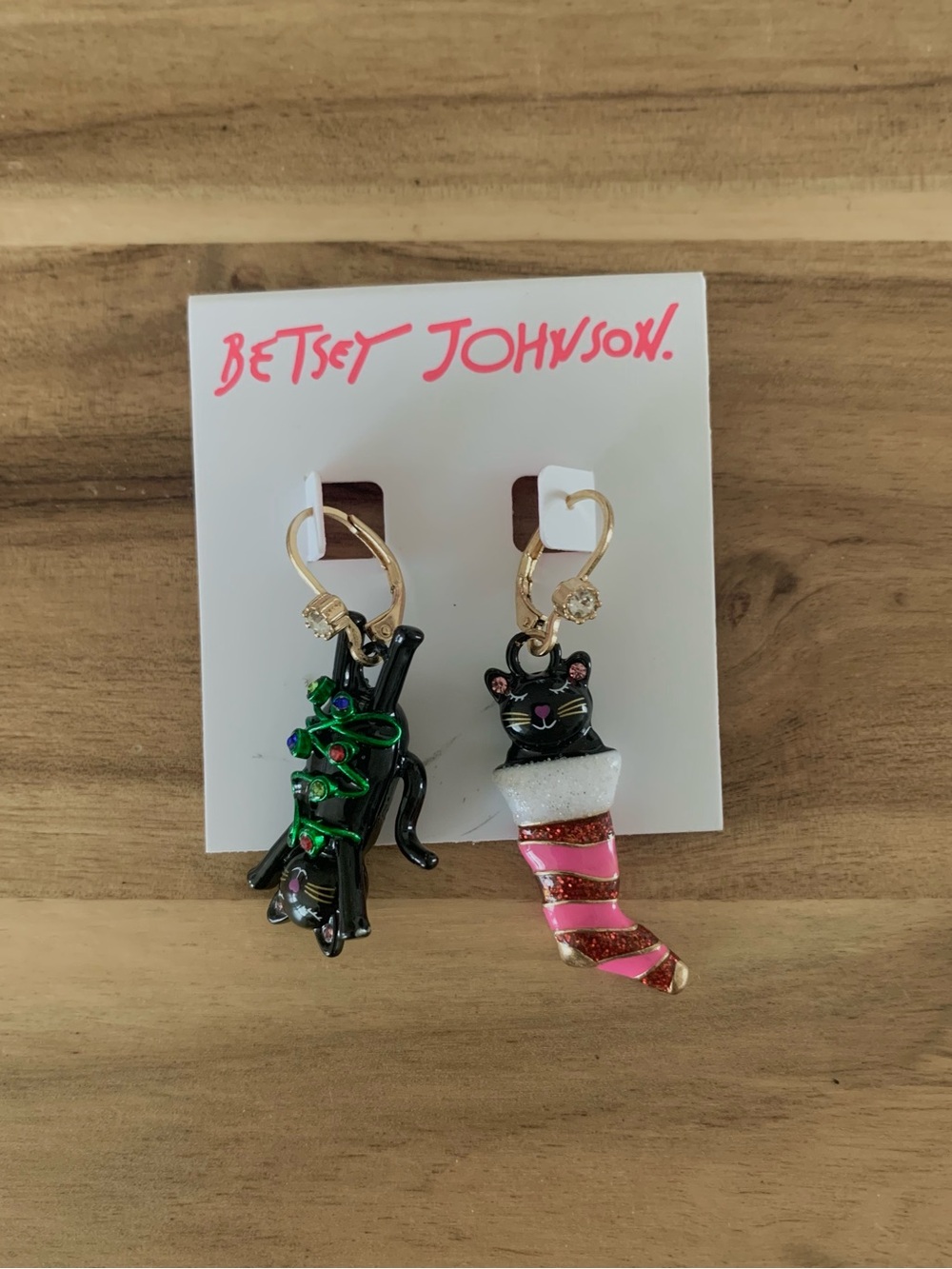 Betsey Johnson Christmas cat earrings NWT